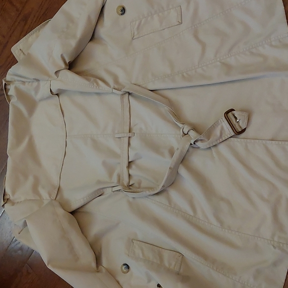 Aritzia Talula Babaton Trench coat Sz Small - Picture 7 of 13